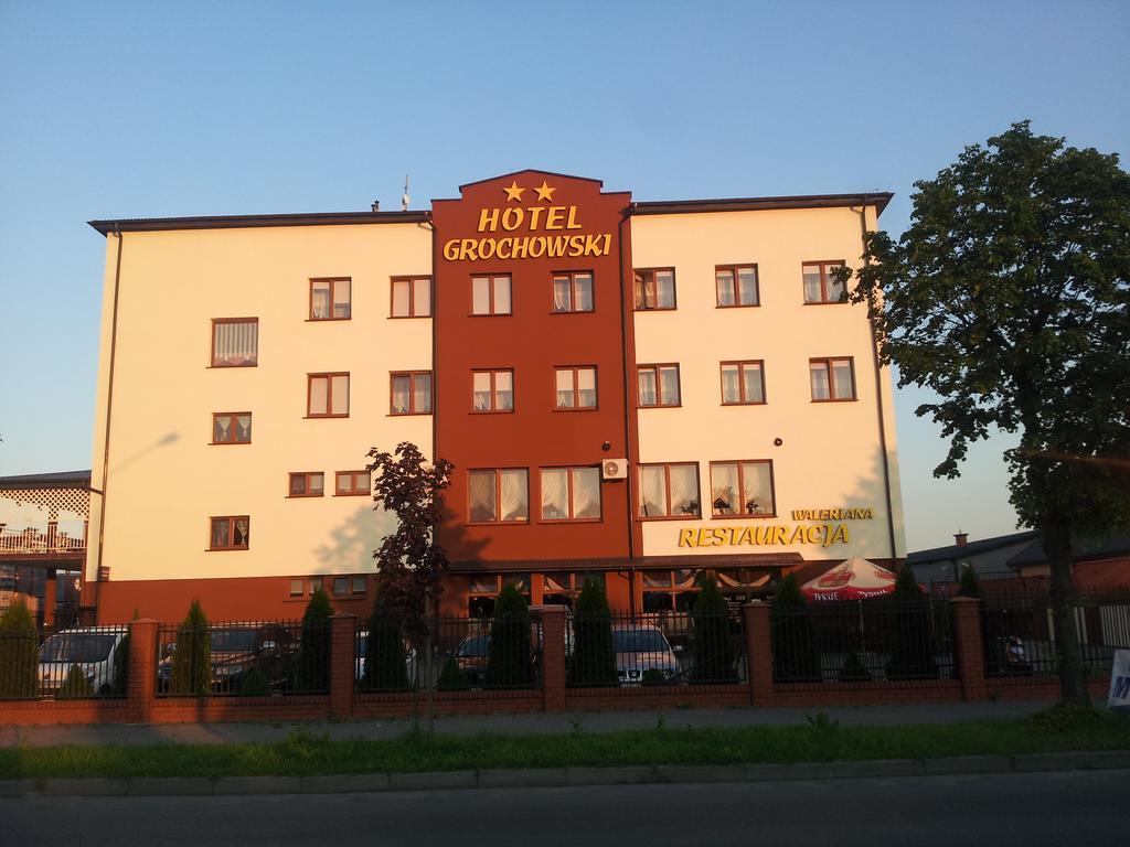 Hotel Grochowski Łuków Extérieur photo